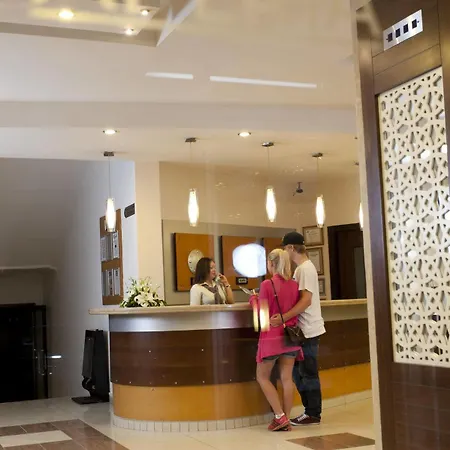Kandelor Hotel 4*